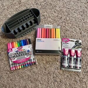 Cricut craft supply bundle
